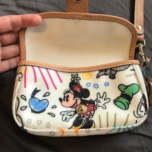 Dooney & Bourke since 1975 clutch